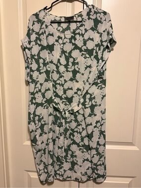 Collection B Green and White Floral Tie-Front Midi Dress